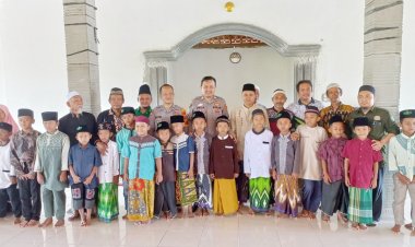 Sidokkes Polres Tulang Bawang Gelar Khitanan Massal Gratis di Ponpes Untuk Puluhan Anak