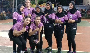 Tim Putri Sinar Padi Sidorejo Menang Telak, dari Tim Putri Serumpun Jati Kalianda di Babak Semifinal Turnamen Bola Voli Seloretno Cup 2022