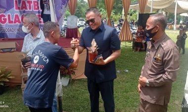 Toni Sastra Jaya Menghadiri Kontes Aglaonema Di Balai Kampung Pujo Dadi Kecamatan Trimurjo Kabupaten Lampung Tengah