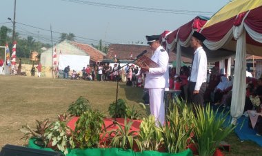 Kades Mekar Jaya Pimpin Upacara Pengibaran Sang Saka Bendera Merah Putih HUT Ke 78 Kemerdekaan RI   