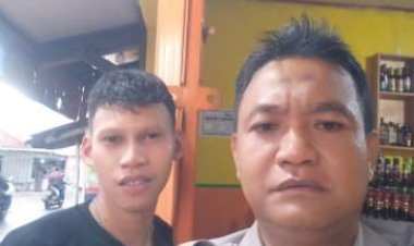 Rutinitas Polisi RW, Bripka ANWARUDDIN anggota Sabhara Polsek Cikupa, Sambang Ke  Tokoh pemuda Revi Kp. Samprok RT 16/07 Suka Mulya