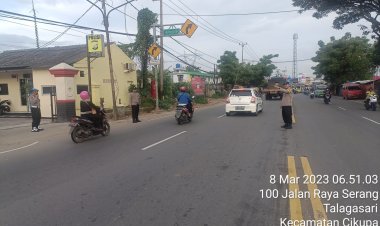 Kegiatan Strong Point Gatur Lalin Anggota Polsek Cikupa Polresta Tangerang Polda Baten, Agar Tercipta Kamseltibcar Lantas