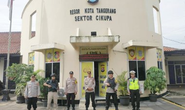 PAWAS PIKET IPTU JAKARIYANTA KANIT BINMAS, Pimpin Langsung Apel Pagi Dan Personil Polsek Cikupa Polresta Tangerang Polda Banten
