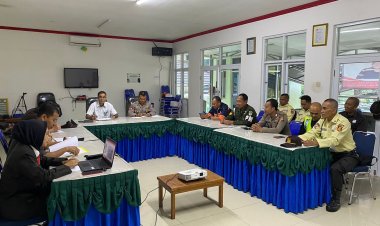 Monitoring Terkait Adanya Laporan Masyarakat Terkait Sungai Yang Keruh Pihak Kepolisian Menyikapi Dengan Meningkatkan Keamanan Wilayah Bersama Unsur Terkait Dengan Meningkatkan Keamanan