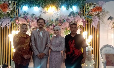 Selamat berbahagia keluarga besar bapak Hendra