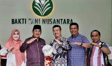 Bupati Tanjabbar Kunjungi PT Bakti Tani Nusantara di Kota Batam