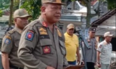 Sampaikan Pesan Bupati Lampung Tengah, Kasat Pol-PP Gelar Apel Awal Tahun Dengan Linmas Kecamatan Trimurjo