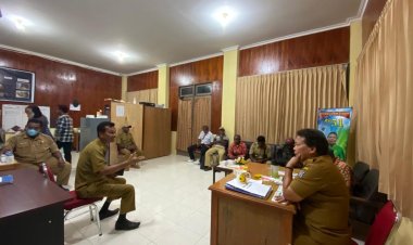 4 Kepala Kampung Temui Plt Sekretaris Daerah, "Dana Kampung Harus Diperuntukkan meningkatkan Perekonomian Masyarakat" harap Erny R. Tania