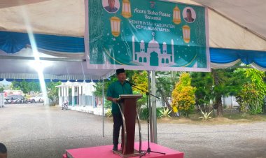 Gelar Acara Buka Puasa dan Silaturrahmi Bersama Masyarakat Panjawi, Bupati Tonny Tesar Pesankan " Ayo Ikut Vaksin, Kita Ciptakan Herd Immunity sebelum Saudara-saudara Mudik Ke Kampung Halaman"