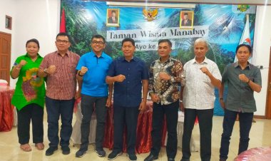 Bupati Kepulauan Yapen Tonny Tesar Sambut Silaturahmi dan Kunjungan Kerja ASRENDAM XVII Cenderawasih di Rumah Jabatan
