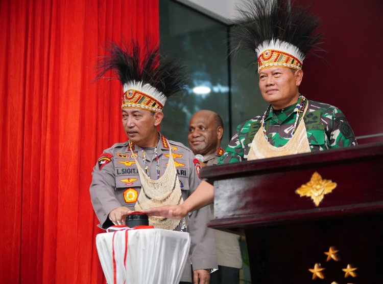 Panglima TNI dan Kepala Staf Resmikan Polda Papua Baru, Kapolri: Wujud Sinergitas Makin Kokoh