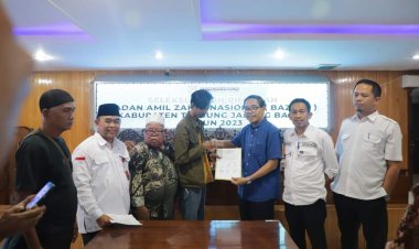 Bupati Tanjabbar Pimpin Rapat Fasilitasi Pembangunan Kebun  Antara PT DAS dengan Masyarakat 9 Desa