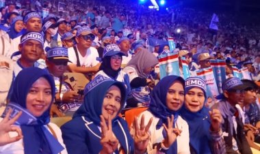 Hj.Atty Ruhiyati Caleg Davil 1 Dari Partai Demokrat Hadir dalam Kampanye Capres Prabowo Subianto 