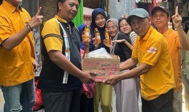 Peduli Sesama, Caleg DPRD Kota Bogor, Parjiyanto Bagikan Minyak Goreng Gratis 