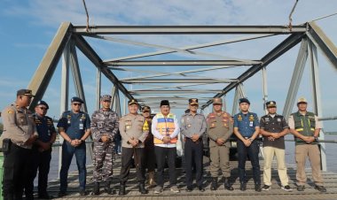 Bupati Tanjab Barat Lepas Keberangkatan Kapal Sarotama P. 112 Untuk Mudik Balik Gratis