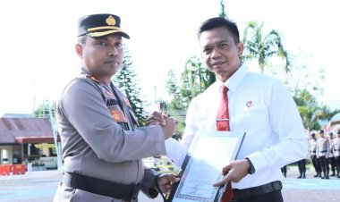 Wujud Apresiasi, Kapolres Bener Meriah Berikan Penghargaan Kepada Personel Berprestasi 