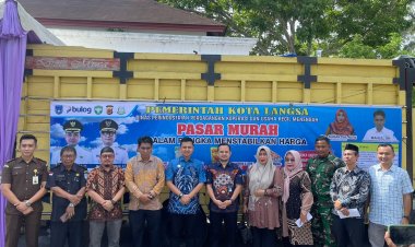 Walikota Langsa Kunjungi Gelar Pasar Murah Pemerintah Kota Di Lapangan Merdeka Langsa