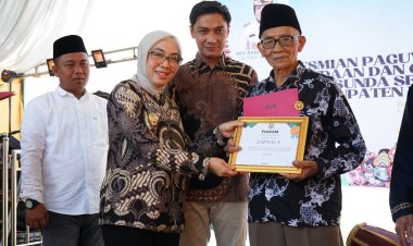 Bupati Ayu Asalasiyah Hadiri Peresmian Paguyuban Sadulur Pasundaan dan Gebyar Budaya Kesenian Sunda di Way Tuba