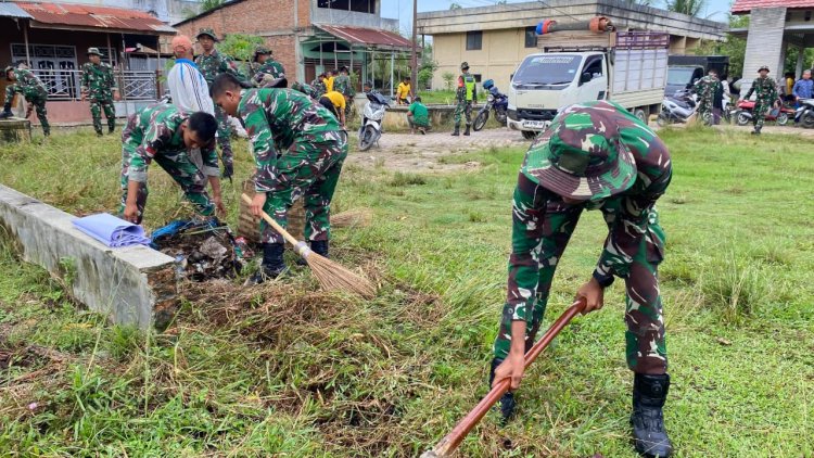 Karya Bakti Teritorial Prima: TNI dan Masyarakat Bersatu Jaga Kebersihan di Lingkungan Pasar