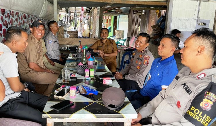 Kapolsek Simpang Jernih Ngopi Bareng Warga, Upaya Peningkatan Kamtibmas