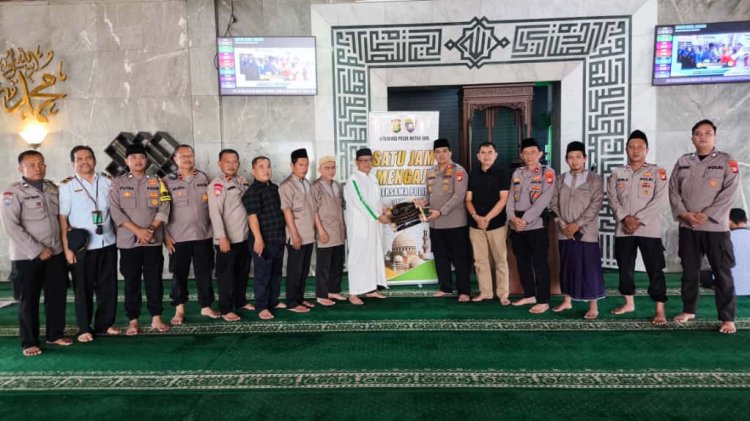 Program Kapolda Metro Jaya: Polisi Ajak Warga Bandara Soetta Mengaji dan Jaga Jakarta Lewat Kemakmuran Masjid