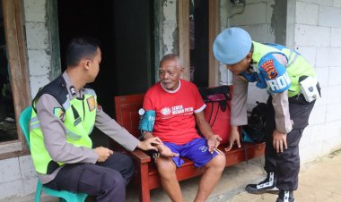 Polri Laksanakan Baksos, Layanan Kesehatan, dan Trauma Healing di Lokasi Bencana Tanah Bergerak Desa Maribaya