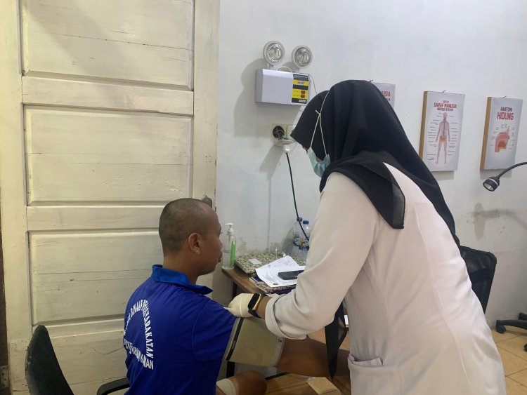 Skrining Kesehatan Narapidana, Lapas Way Kanan Lakukan Pemeriksaan Kesehatan Berkala Bagi Narapidana Baru
