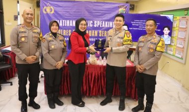 ‎Tingkatkan Kompetensi, Polres Kepulauan Seribu Gelar Pelatihan Public Speaking
