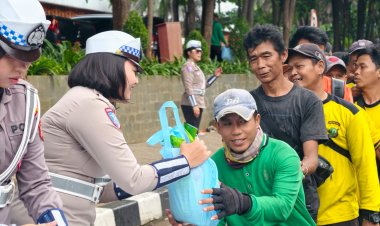 Polda Metro Jaya Rangkul Ojol dan PHL Lewat Jum’at Peduli: Kita Jaga Jakarta Bersama