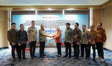 Perkuat Kepastian Hukum Aset BUMN, Kakanwil BPN DKI Jakarta Serahkan Sertipikat Tanah Pertamina