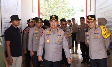 Kapolda Sumut Tinjau Langsung Lokasi Pasca Bencana di Tapanuli Tengah, Pastikan Penanganan Berjalan Optimal