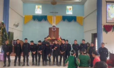 Brimob Polda Sumatera Utara Lakukan pembersihan di Gereja Hutanagodang Pasca Bencana