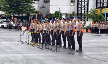 Upacara Kenaikan Pangkat Polda Metro Jaya, Kapolda: Amanah untuk Meningkatkan Pelayanan