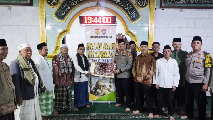 Polda Metro Jaya Tegaskan Komitmen Kamtibmas Lewat Program Satu Jam Mengaji di Johar Baru
