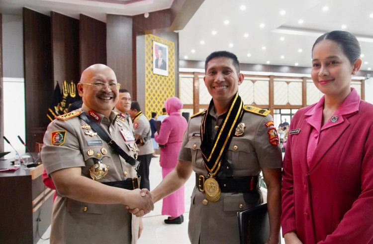 Kejahatan Tanpa Wajah dan Lintas Negara, NASTRAP Kombes Pol Arsal Sahban Raih Predikat Terbaik di Sespimti Polri