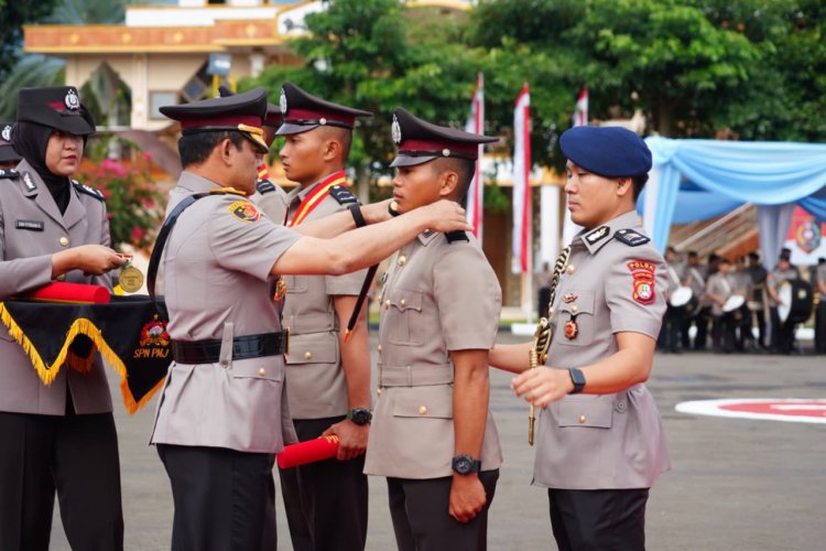 Kapolda Metro Jaya Tutup Pendidikan Pembentukan Bintara Polri di SPN Polda Metro Jaya