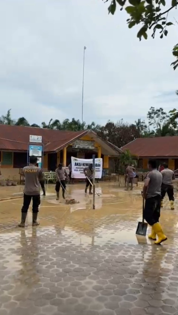 Polres Langsa Bersama PLN dan Warga Laksanakan Aksi Kemanusiaan Pascabanjir di Aceh Tamiang