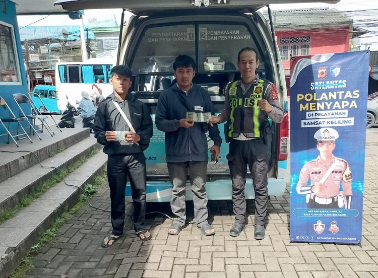 Pelayanan Prima dengan Prinsip 5S, Samsat Cibadak Sukabumi Terapkan Program “Polantas Menyapa