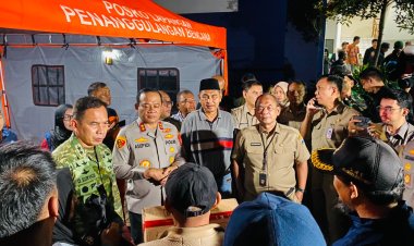 Kapolda Metro Jaya Bersama Pangdam Jaya Pastikan Penanganan Pengungsi Banjir Terlayani dengan Baik