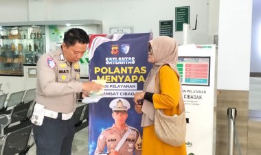 ‎Program Polantas Menyapa Kembali Hadir, Wujud Pelayanan Humanis di Samsat Cibadak dan Pelabuhan Ratu Sukabumi