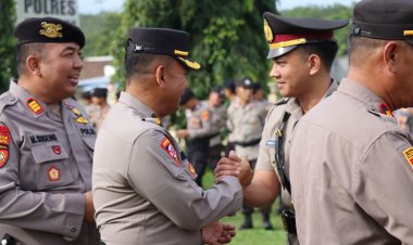 Polres Way Kanan Gelar Upacara Sertijab Kapolsek Bumi Agung