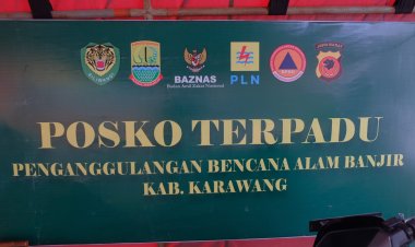 Polri “All Out” Evakuasi, Hadirkan Randurlap dan Patroli Kesehatan Door to Door untuk Korban Banjir Karawang