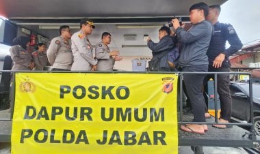 Polda Jabar Pastikan Makanan Aman Dikonsumsi bagi Warga Terdampak Banjir di Karawang