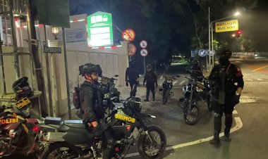 Patroli Dini Hari Brimob–Polres Jaktim Amankan Sajam, 11 Remaja Diduga Hendak Tawuran