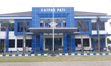 ‎Tercium Aroma Pungli di Satpas Polres Pati, Tes Online Ditolak, Calo Bebas Berkeliaran, Warga Dipaksa Bayar Dua Kali