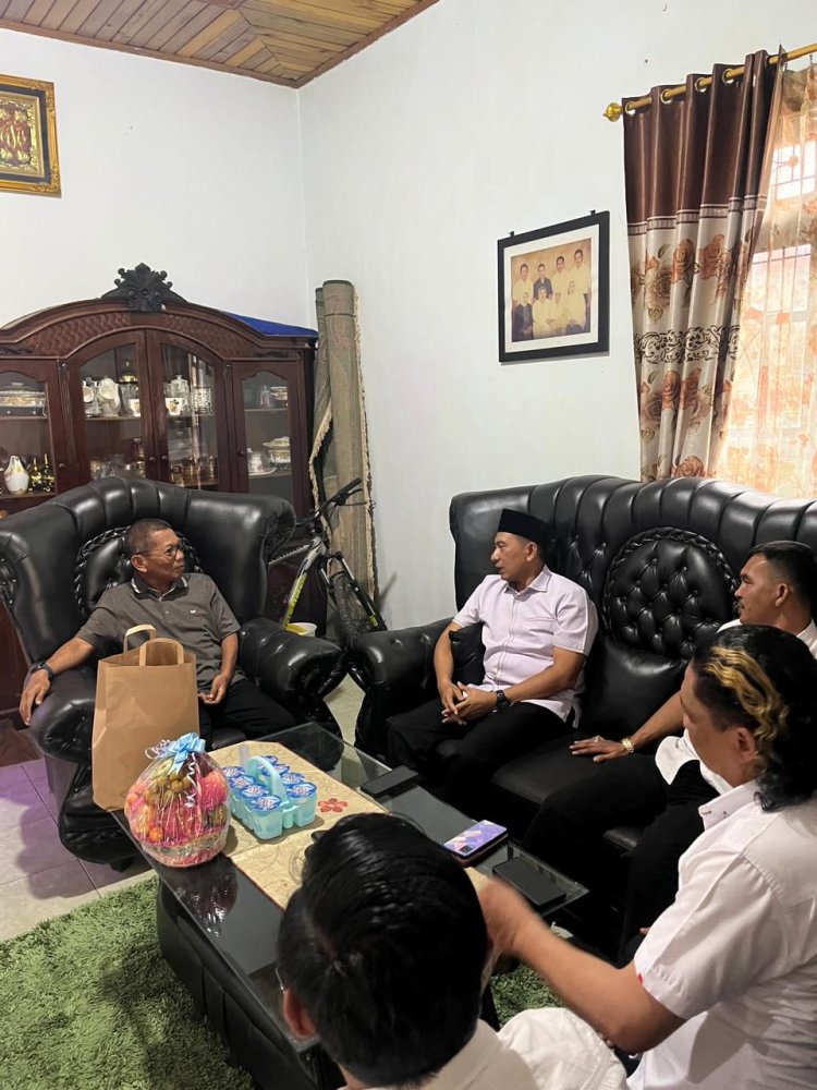 Hari Jadi Intelijen Polri ke-80, Satintelkam Polres Way Kanan Anjangsana Kepada Purnawirawan Polri