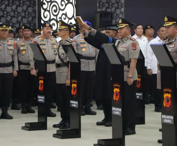 ‎Kapolda Jawa Barat Memimpin Langsung Sertijab PJU dan Kapolres Jajaran