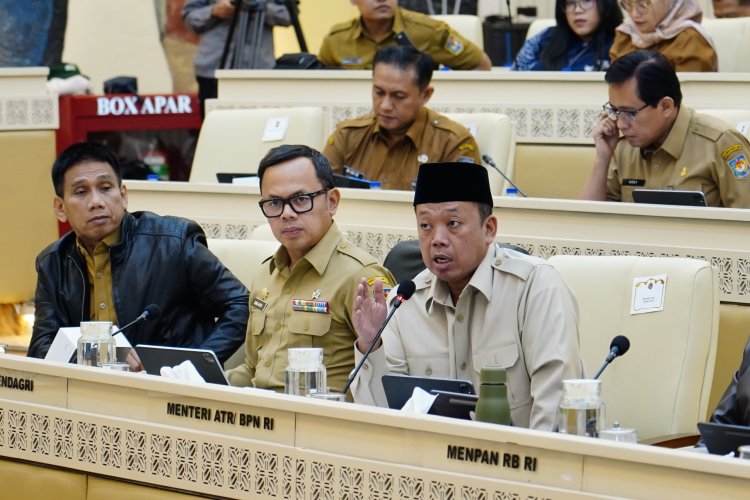 ‎ ‎Komisi II DPR RI Pertanyakan Soal Anggaran Penanggulangan Pascabencana di Sumatra, Menteri Nusron Pastikan Bisa Lakukan _Refocusing_