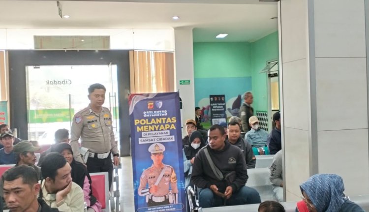 ‎"Polantas Menyapa" : Lebih dari Sekadar Slogan, Transformasi Pelayanan Publik di Samsat Cibadak dan Pelabuhan Ratu Sentuh Hati Masyarakat