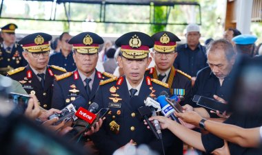 Hadiri Pemakaman, Kapolri: Pesan Eyang Meri Jadi Inspirasi dan Semangat Keluarga Besar Polri 
